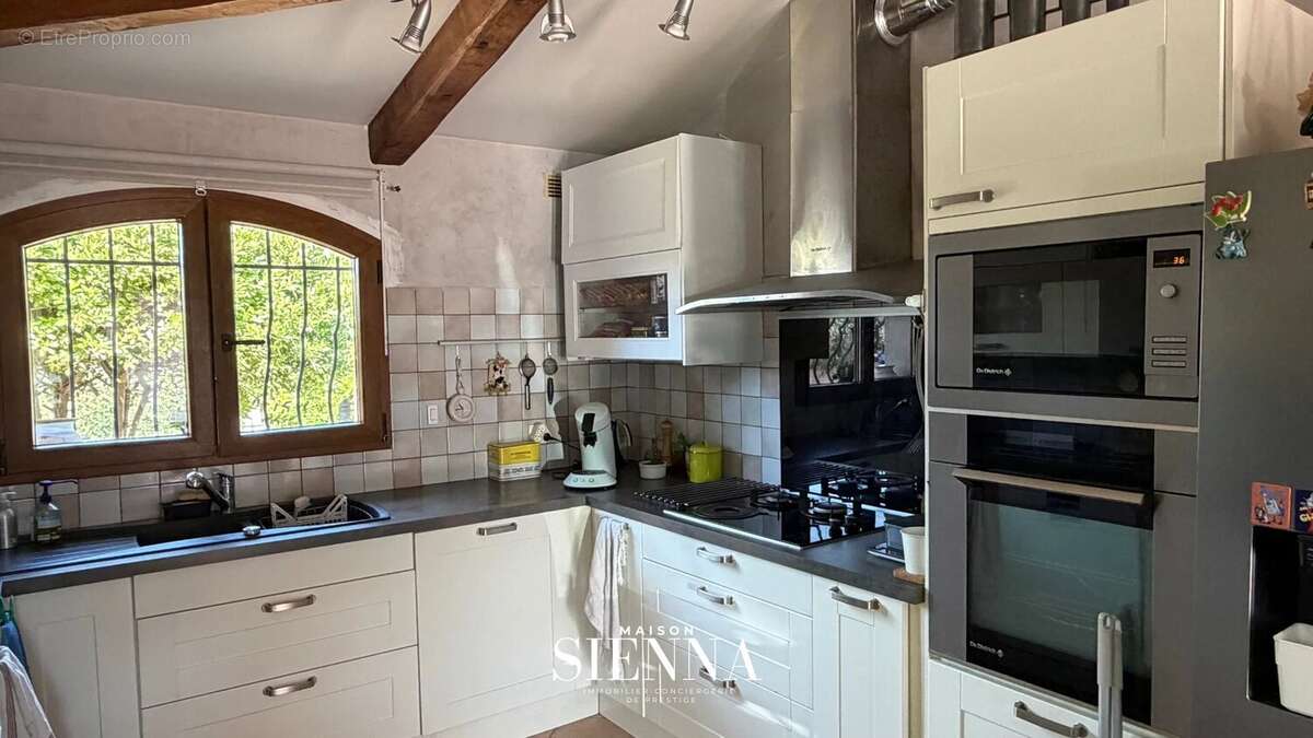 Maison 135 m² à La Seyne-Sur-Mer  - photo 9