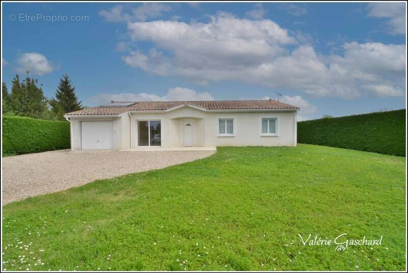 Maison à SAINT-SEURIN-SUR-L'ISLE
