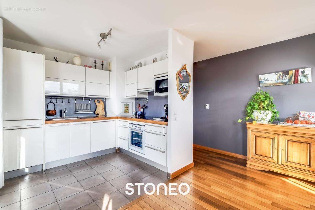 Appartement à PARIS-19E