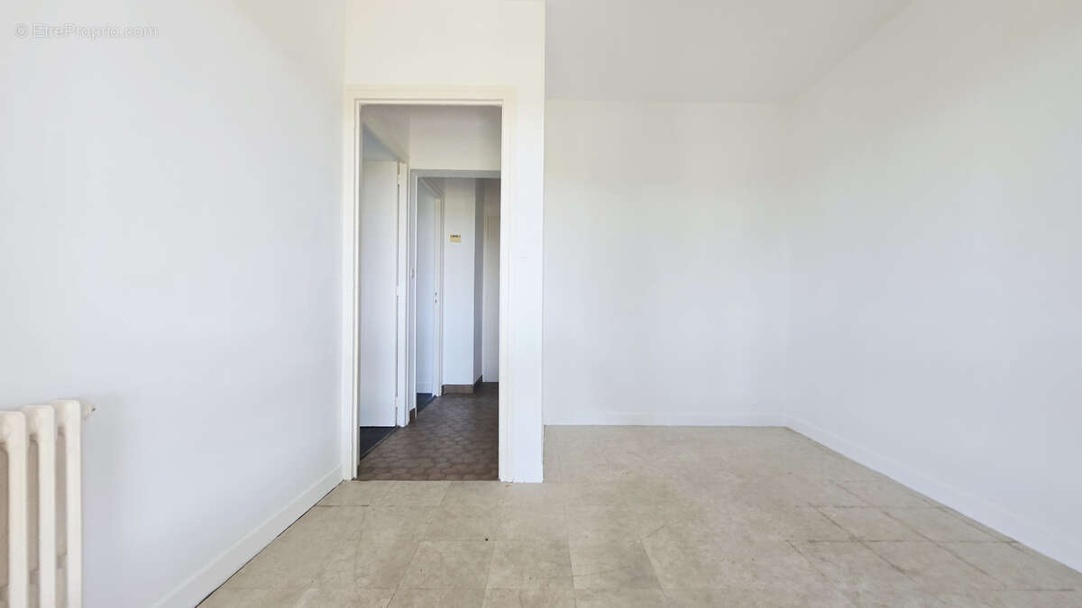 Maison à SAINT-MAGNE-DE-CASTILLON