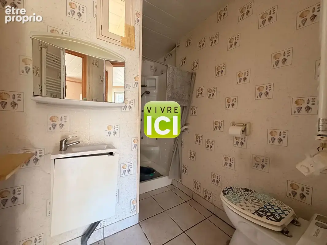 Maison en pierre à rénover - Potentiel de 100m2 - Jardin - Calme - CROSSAC - photo 7