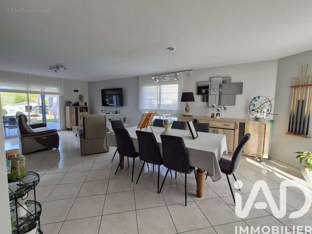 Photo 2 - Maison à SALIGNY