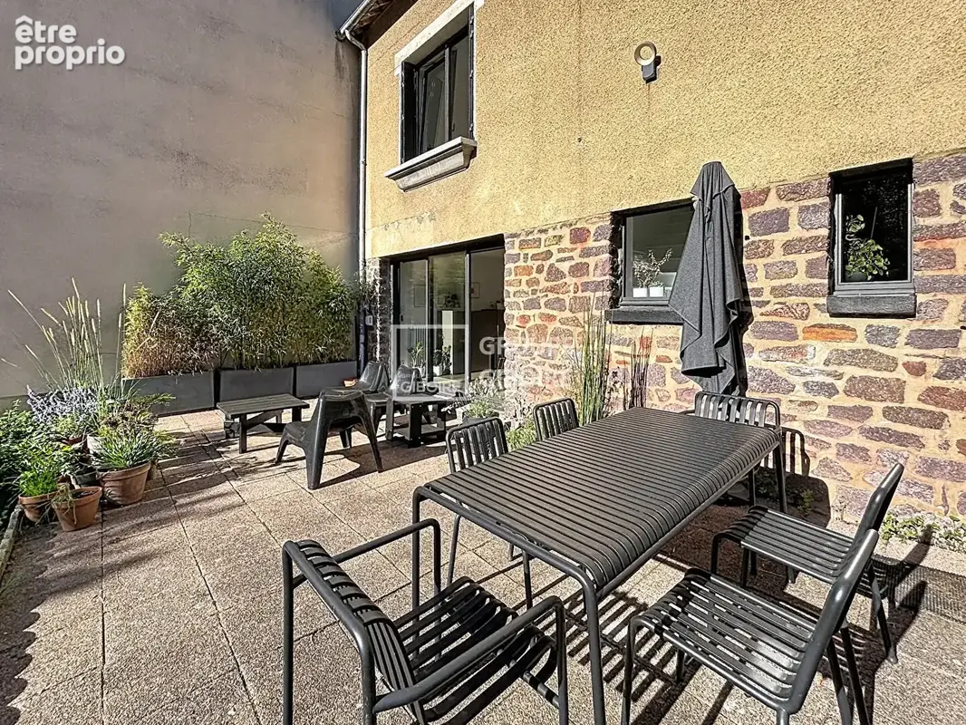 A VENDRE - AGENCE GIBOIRE - RENNES Bourg L'évêque/Anatole France - Maison d'environ 157m2 habitables et 165m² au sol - photo 9