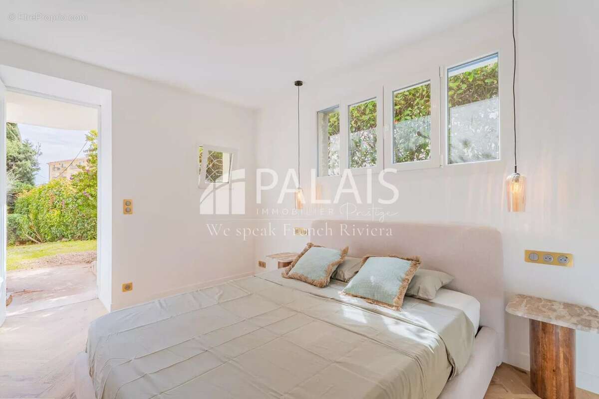 Appartement à BEAULIEU-SUR-MER