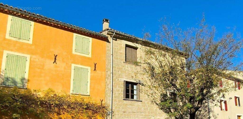 Maison à SAINT-QUENTIN-LA-POTERIE