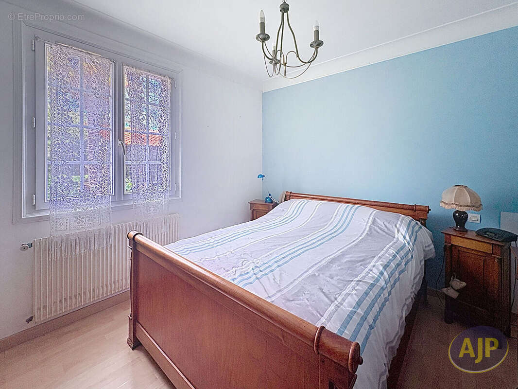 Maison à BOIS-DE-CENE