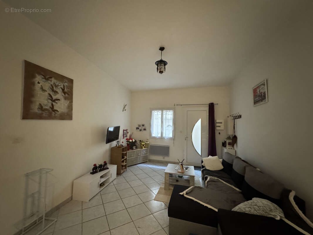 Maison de village à acheter avec 2 chambres à Coursan - photo 6