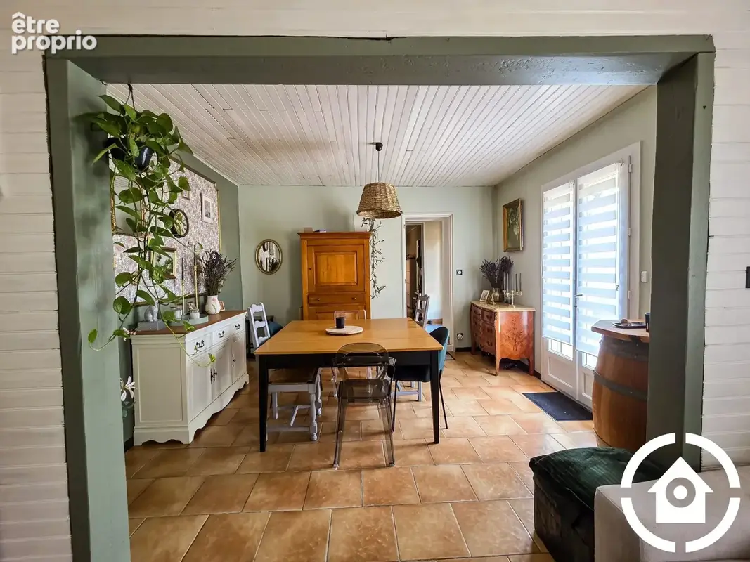 Maison 7 pièces 140 m² à vendre à Chateaubernard (16100) - photo 8