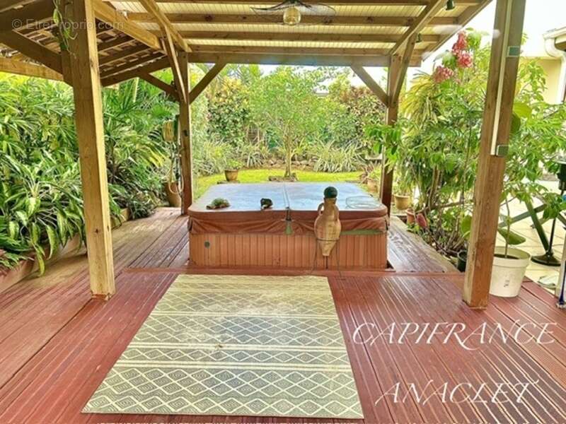 Maison à LES TROIS-ILETS