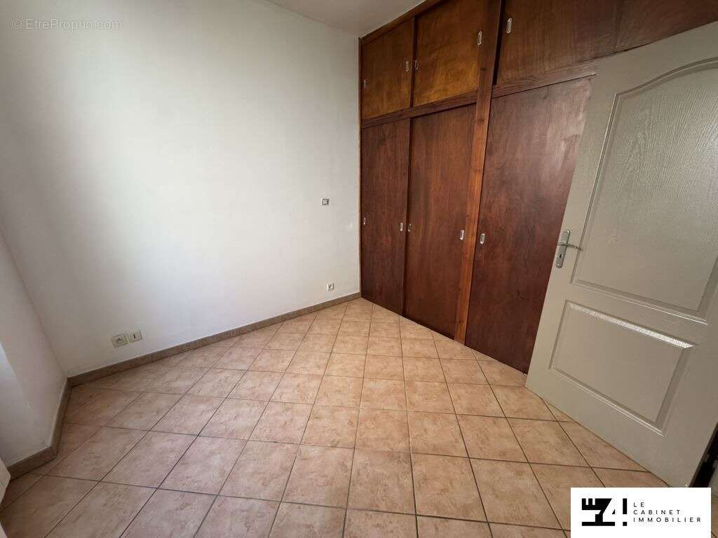 Appartement à CAZERES