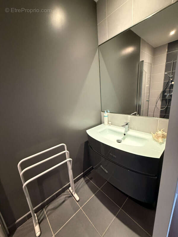 Magnifique villa de plain pied avec terrain et piscine - photo 13