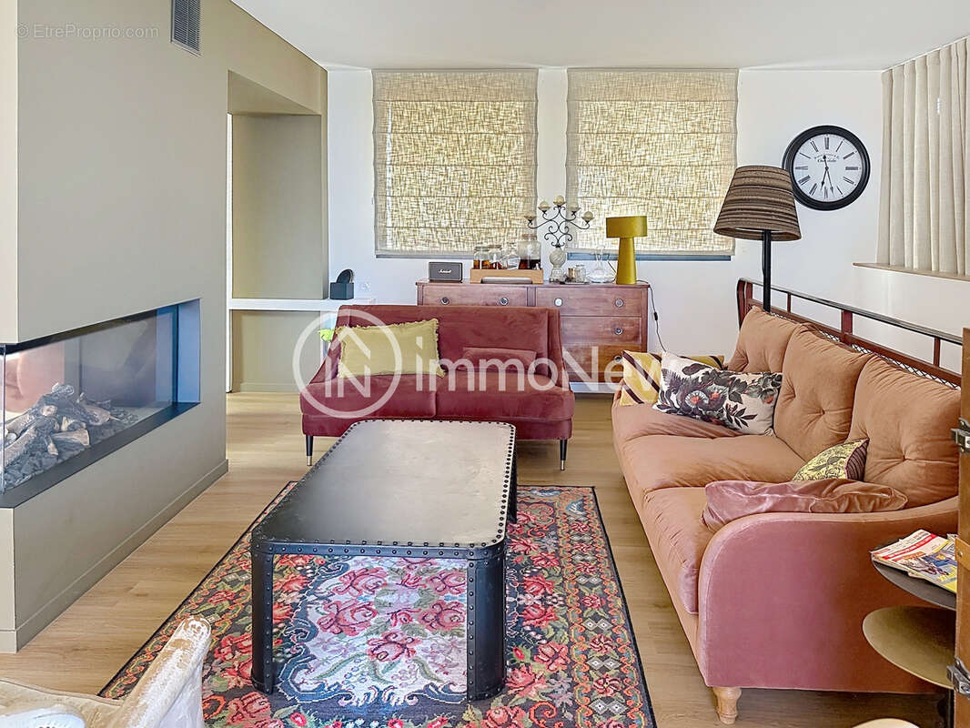 Maison de plain pied 244 m2 centre ville Avranches - photo 4
