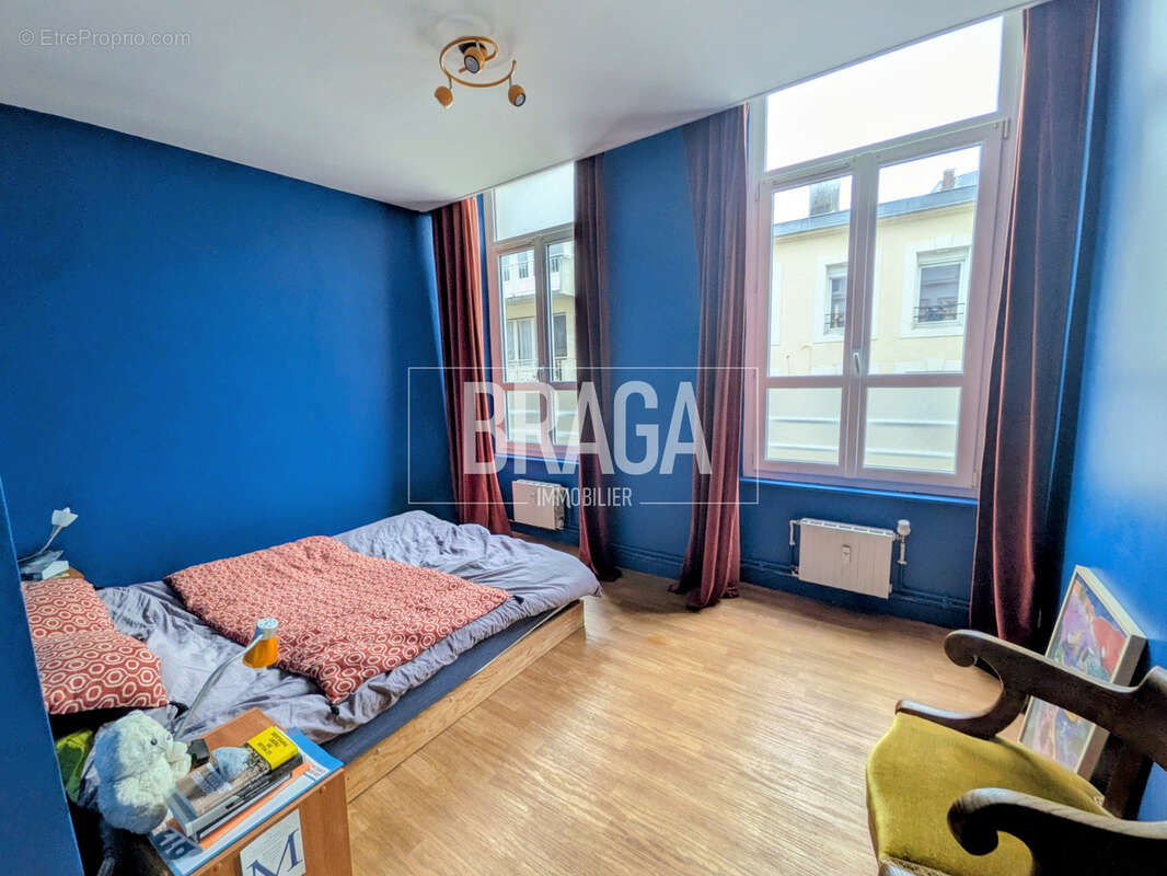 Appartement 80,6 m2 résidence récente avec ascenseur parking privatif + box / cav - photo 5