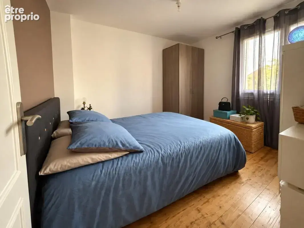 Située à Mériel, cette maison familiale offre une distribution fonctionnelle ainsi qu’un beau potentiel d’évolution - photo 8
