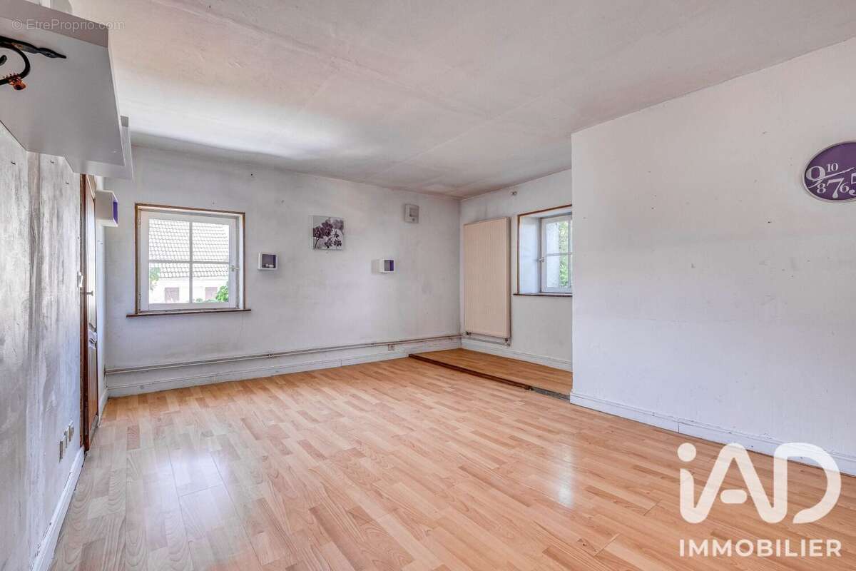 Maison 155 m² à Saint-Remy-La-Vanne  - photo 8
