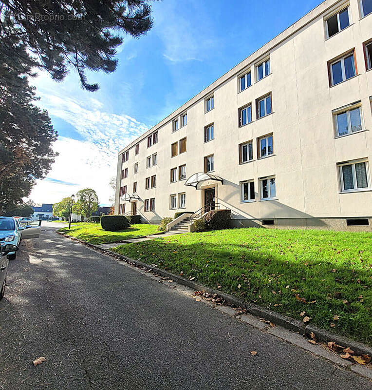 Appartement à NOZAY