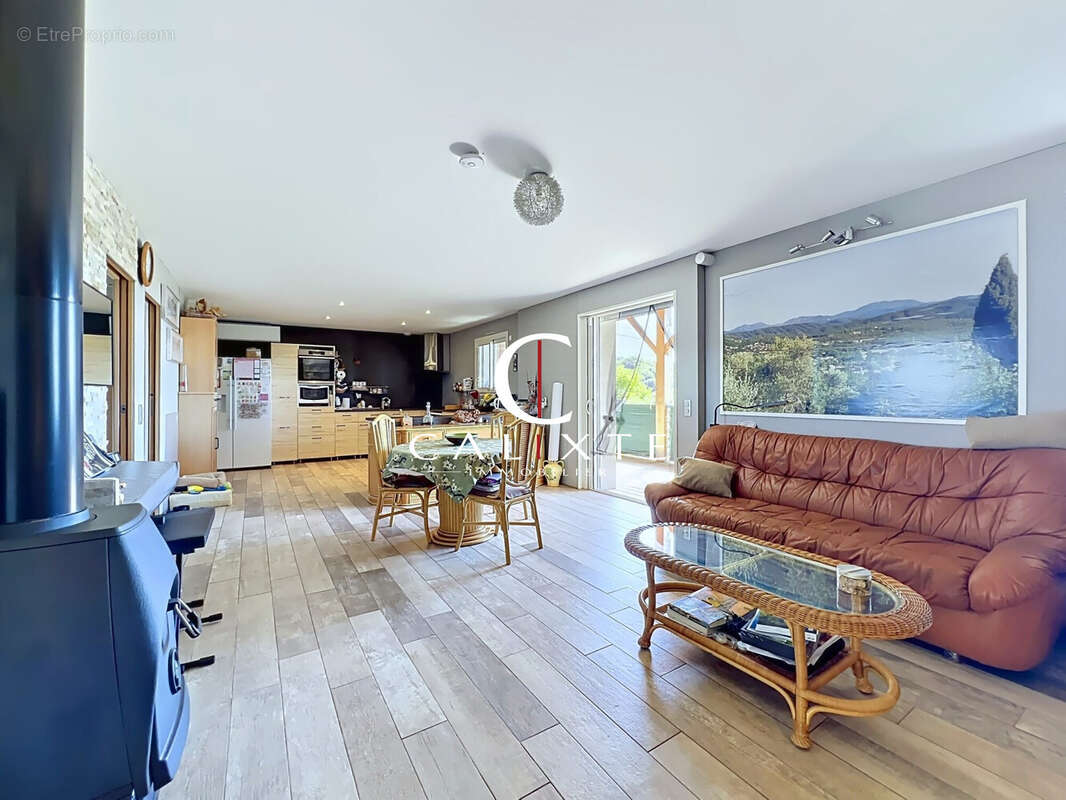 Maison 110 m² à Montauroux  - photo 8