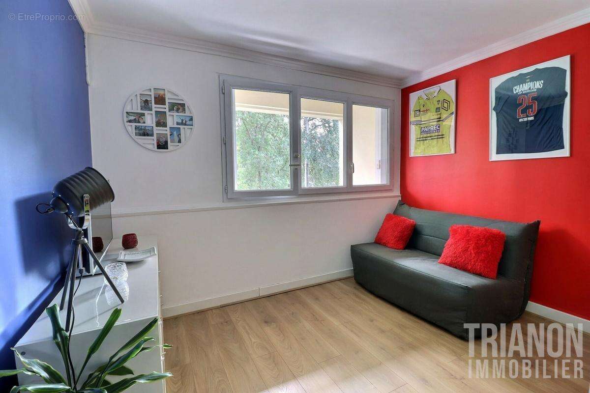 Appartement à VERNEUIL-SUR-SEINE