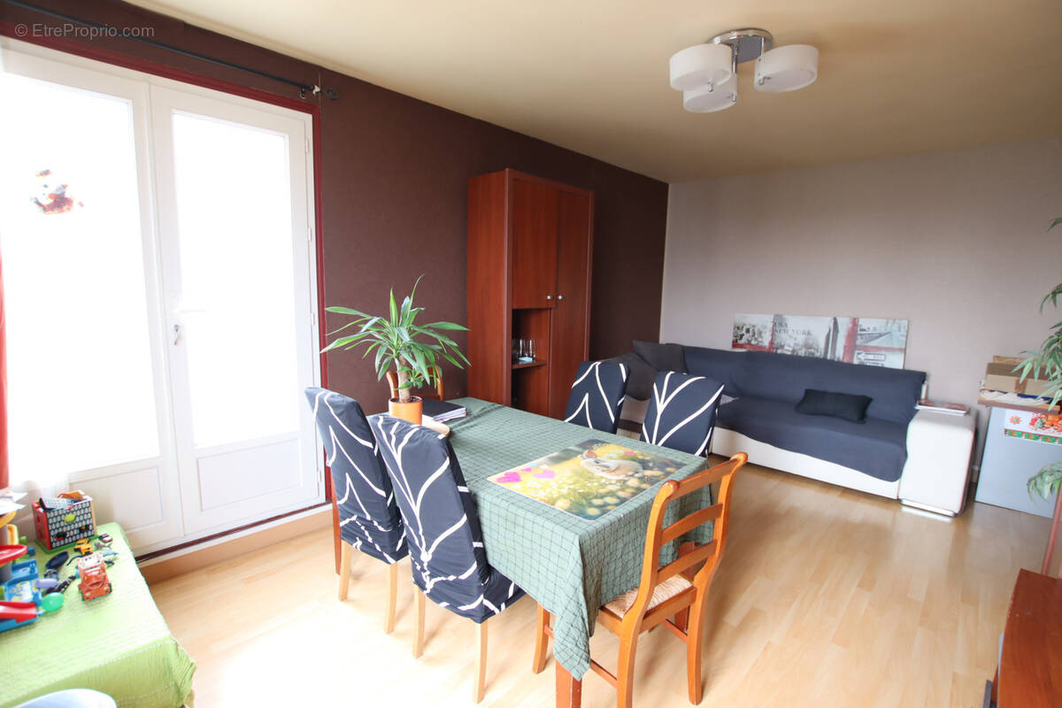 Appartement à LUCE