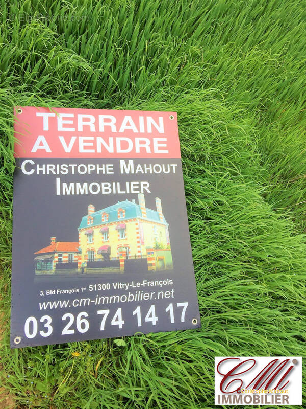 Terrain à PARGNY-SUR-SAULX