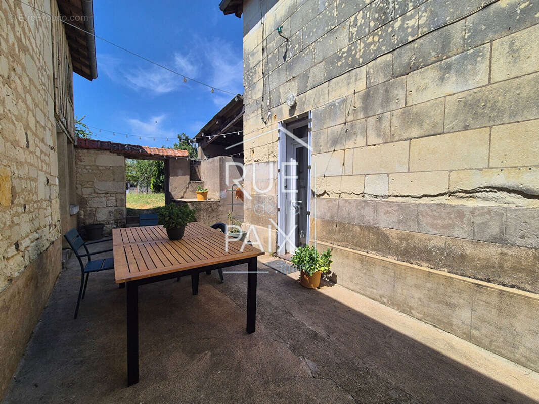 Maison Loudun 3 pièce(s) 67 m2 - photo 2