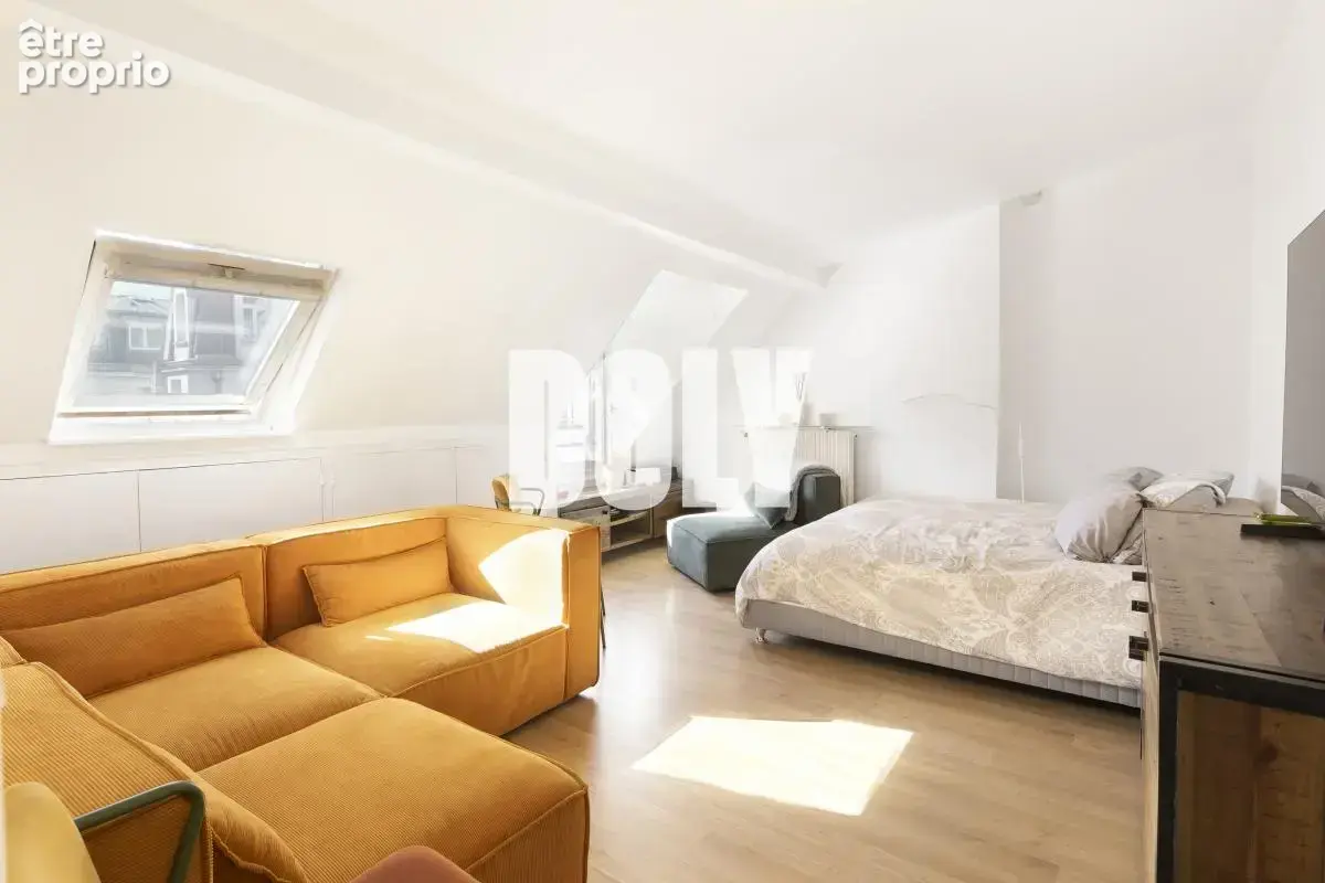 Appartement à PARIS-8E