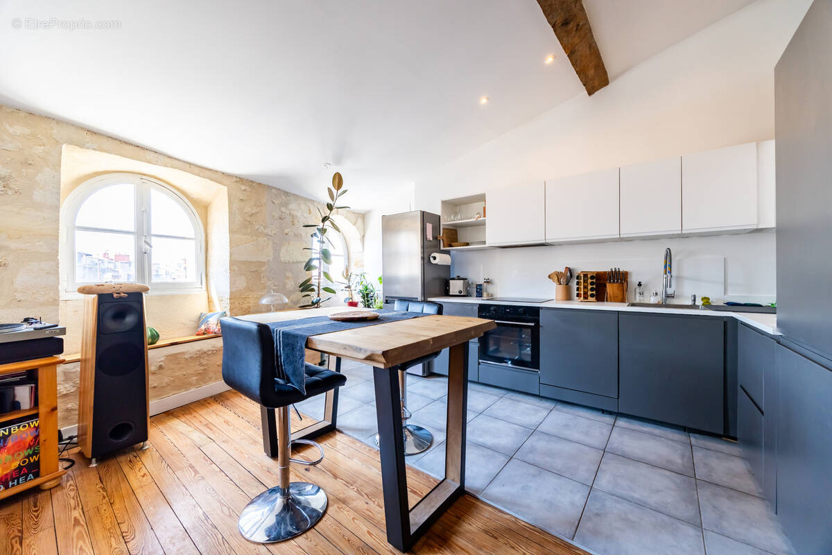 Appartement à BORDEAUX