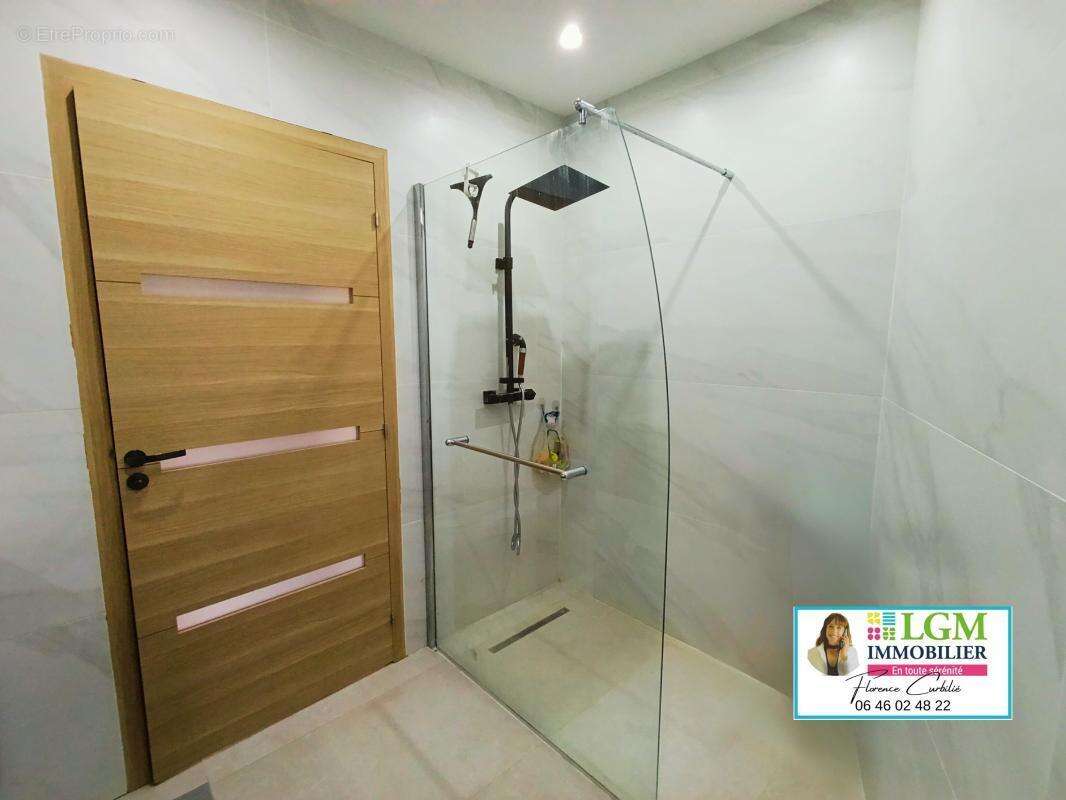 Maison à LA CALMETTE