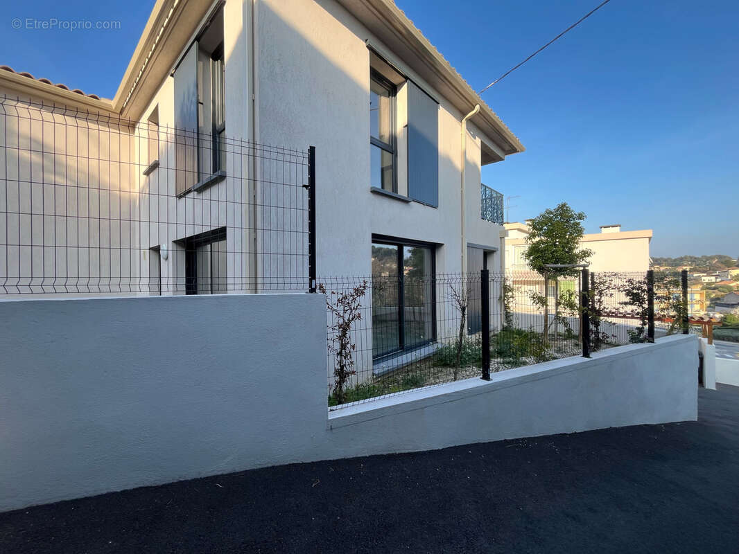 Appartement à SIX-FOURS-LES-PLAGES