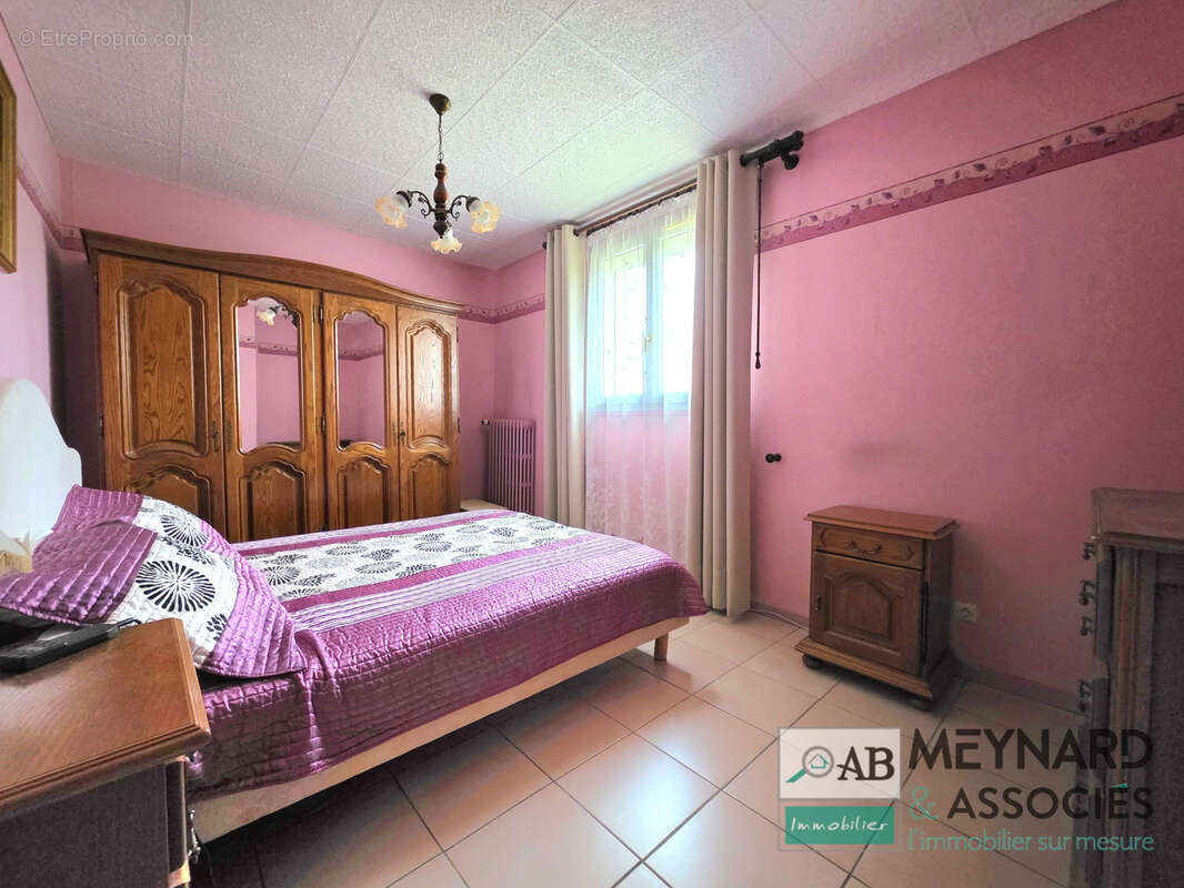 Maison à MOUROUX
