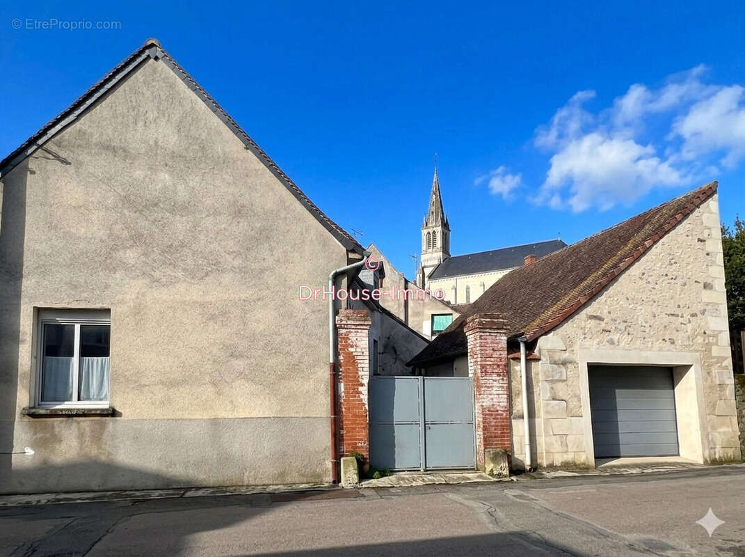 Maison à SAINTE-MAURE-DE-TOURAINE