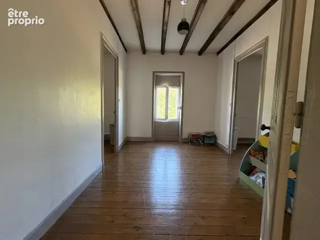A vendre Belle maison 242 m2 à Cheffois 5 chambres avec Piscine - photo 10