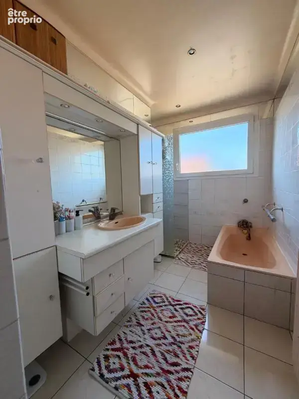 Maison à Cholet 7 piéces a 160m² - photo 10