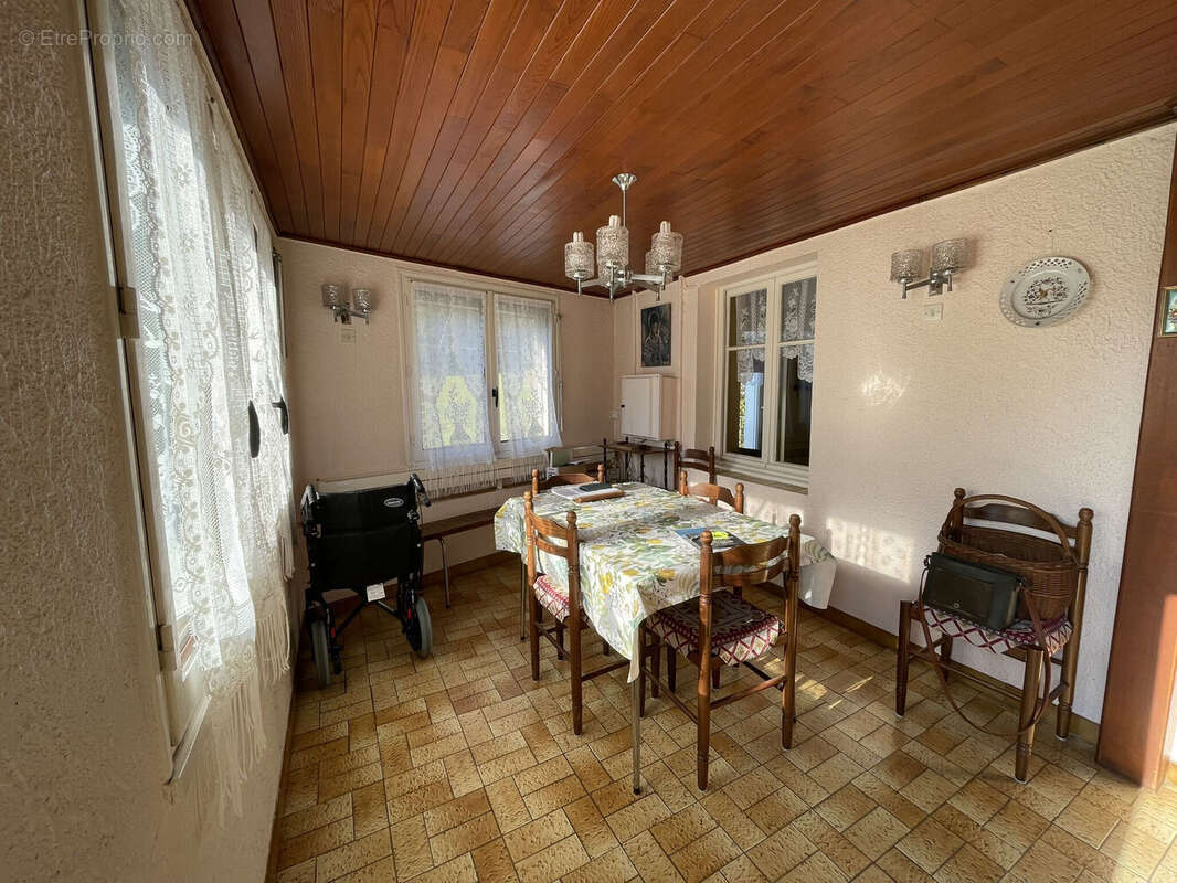 Photo 3 - Maison à COURS-LA-VILLE