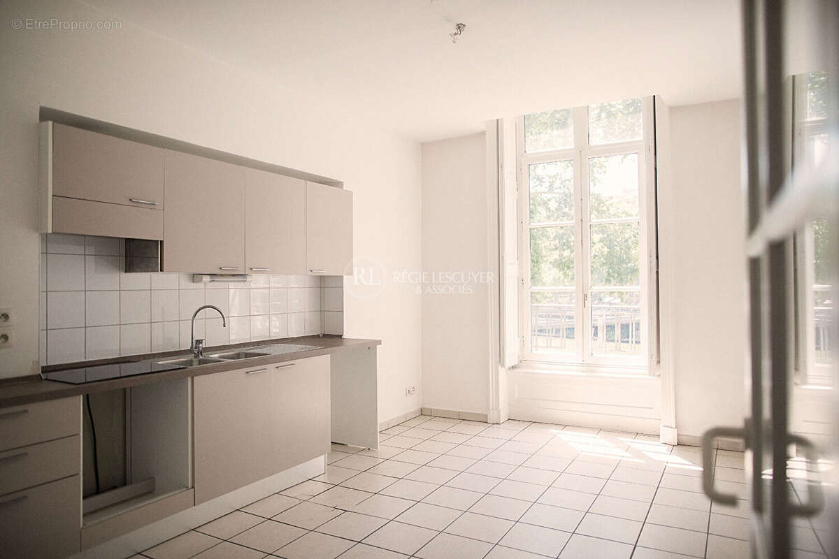 Appartement à LYON-1E