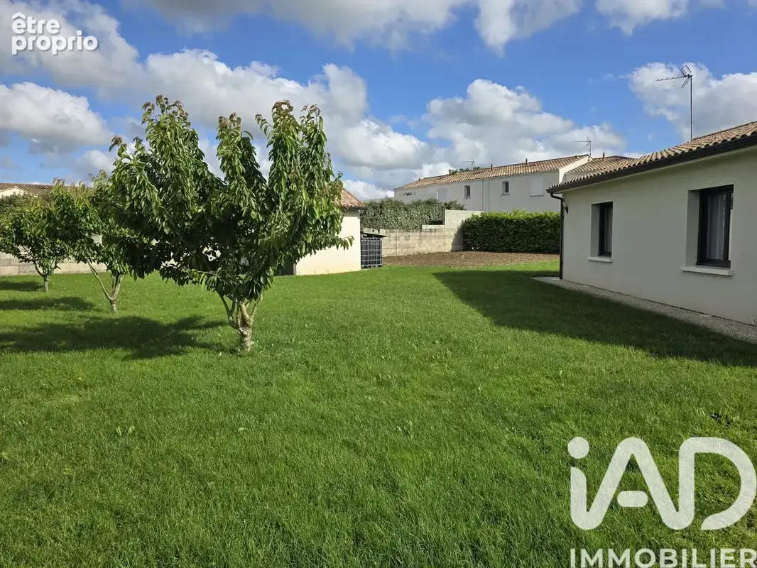 Photo 1 - Maison à TONNAY-CHARENTE
