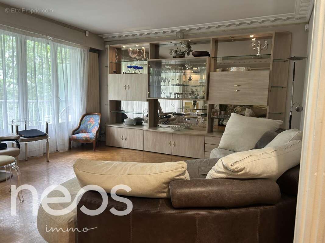 Appartement à NOGENT-SUR-MARNE