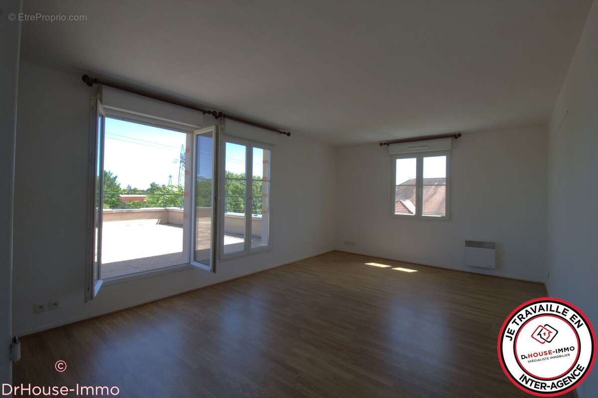 Appartement à ELANCOURT
