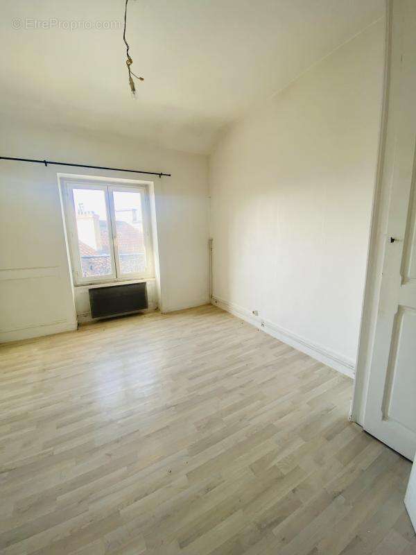 Appartement à LYON-9E