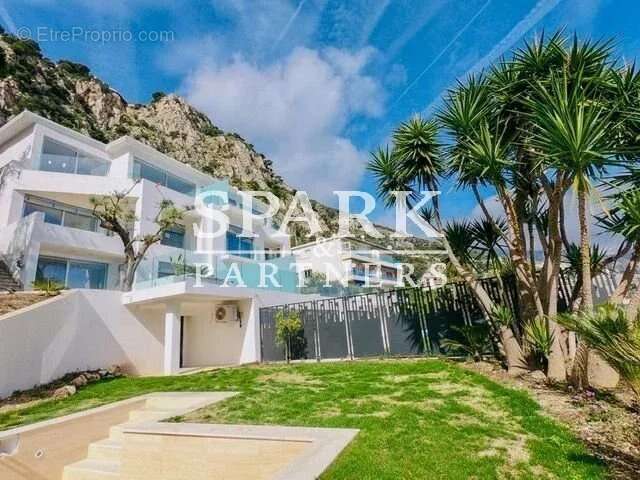 Appartement à CAP-D'AIL