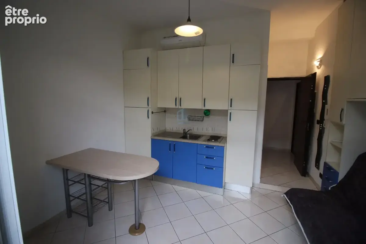 Menton centre  - studette  17 m2 - photo 2