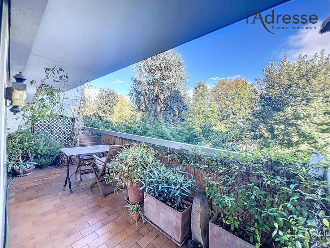 Appartement à SURESNES