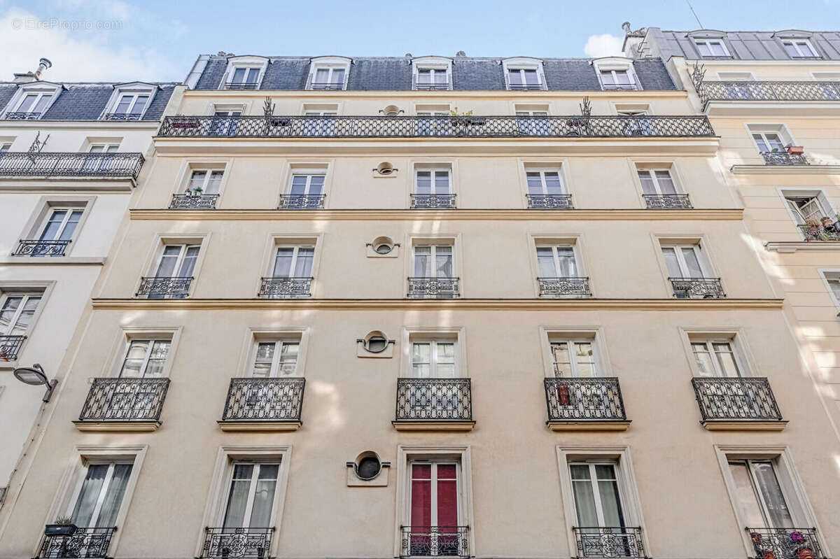 Appartement à PARIS-18E
