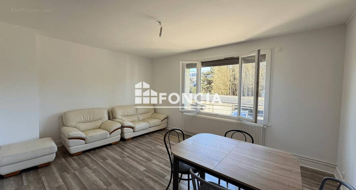 Appartement à NANTERRE
