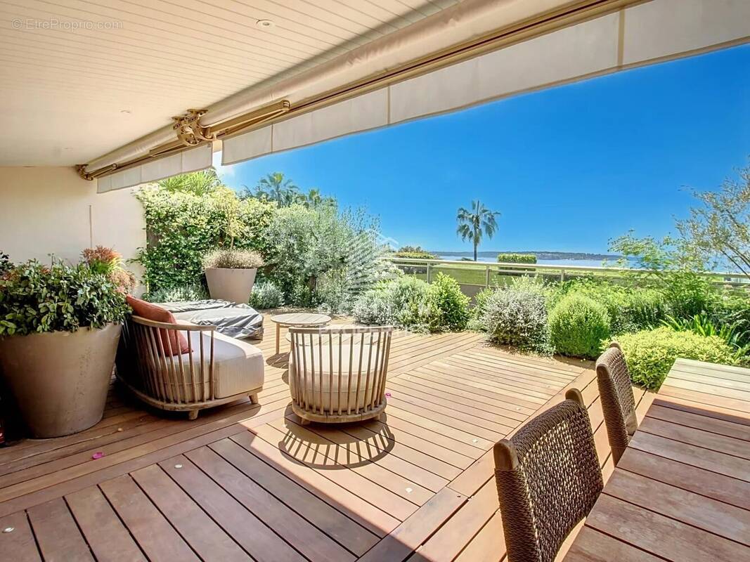 Appartement à CANNES