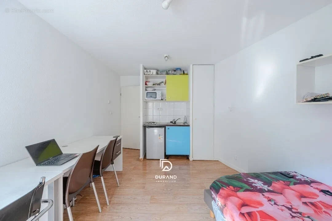 Appartement à MARSEILLE-3E