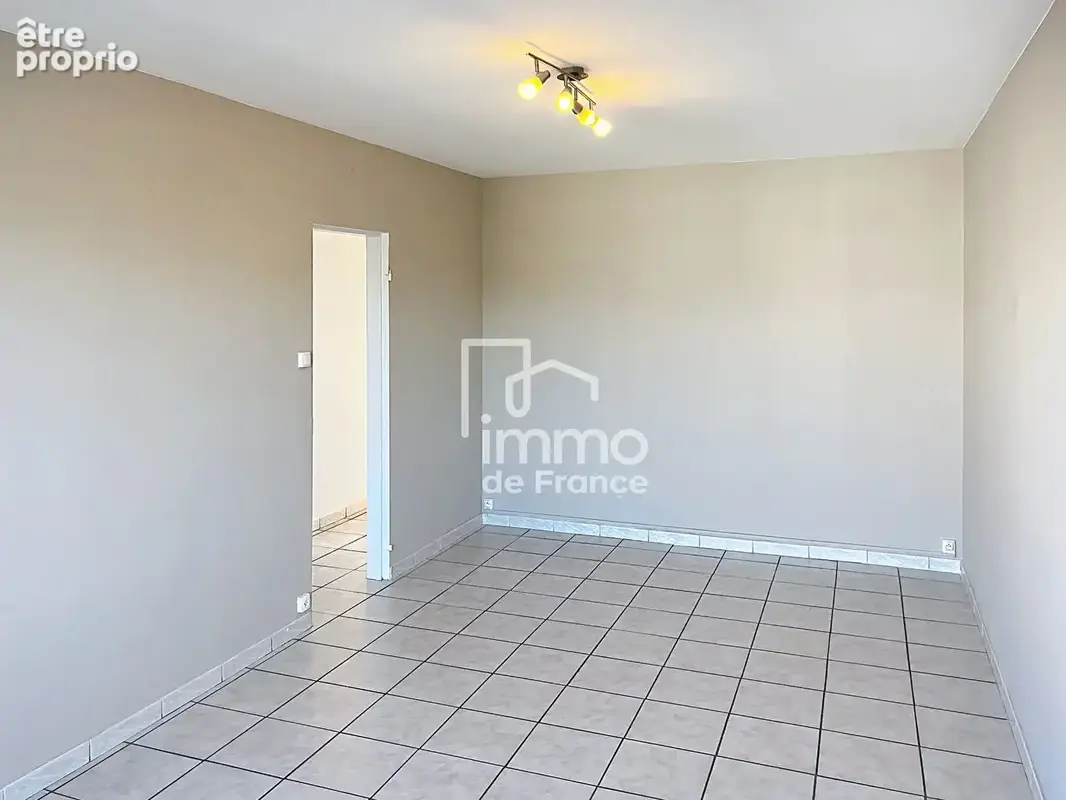 Appartement Bourg En Bresse 3 pièce(s) 53.34 m2 - photo 2