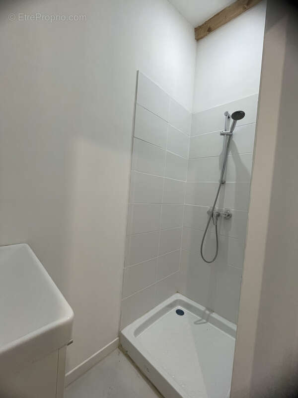 Appartement à COTIGNAC