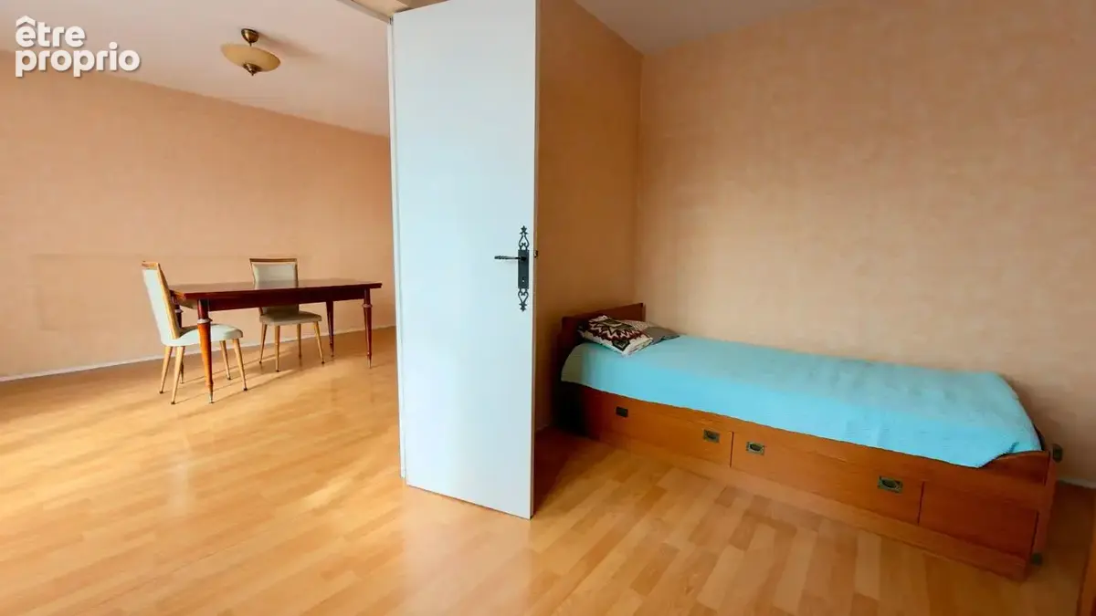 Appartement 4 pièces de 67 m² dans une résidence verdoyante avec cave - photo 4