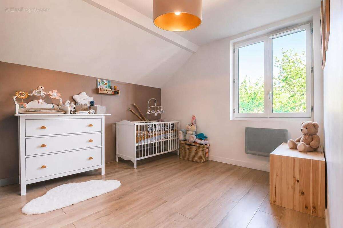 Aix-les-Bains Nord –  A VENDRE EN EXCLUSIVITÉ - Appartement climatisé avec jardin privatif, garage et faibles charges - photo 5
